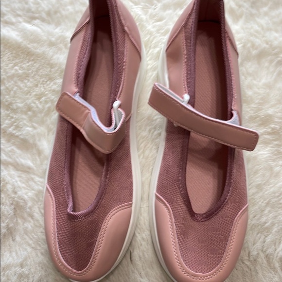 Shoes Womens Mesh And Leather Look Tennis Shoes With Velcro Strap